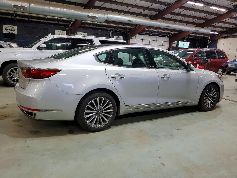 Photo 3 from auction – 2017 KIA CADENZA with VIN KNALC4J18H5089721