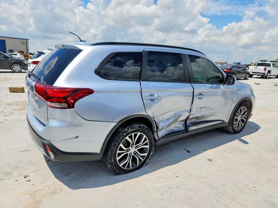 Photo 3 from auction – 2016 MITSUBISHI OUTLANDER with VIN JA4AD3A33GZ018771