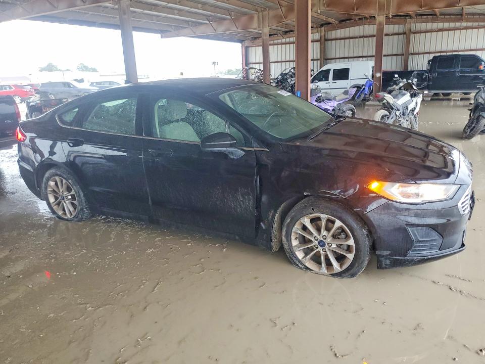 Photo 4 from auction – 2019 FORD FUSION with VIN 3FA6P0HD1KR160975