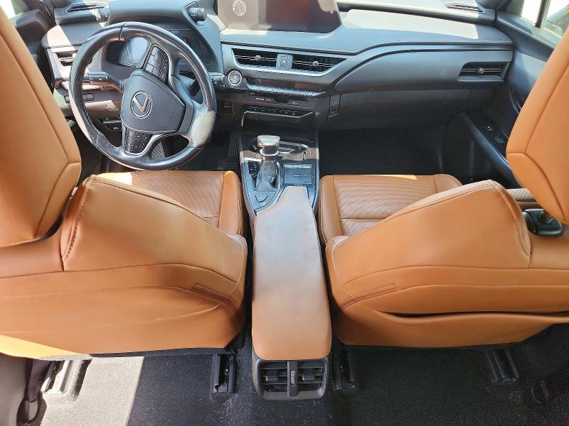 Photo 8 from auction – 2019 LEXUS UX with VIN JTHY3JBH2K2016161