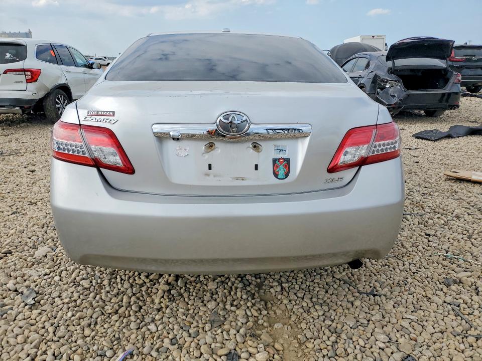 Photo 6 from auction – 2011 TOYOTA CAMRY with VIN 4T4BF3EK8BR193918