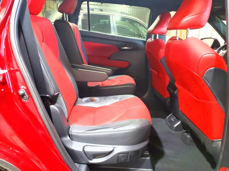 Photo 11 from auction – 2021 TOYOTA HIGHLANDER with VIN 5TDJZRAH5MS048308