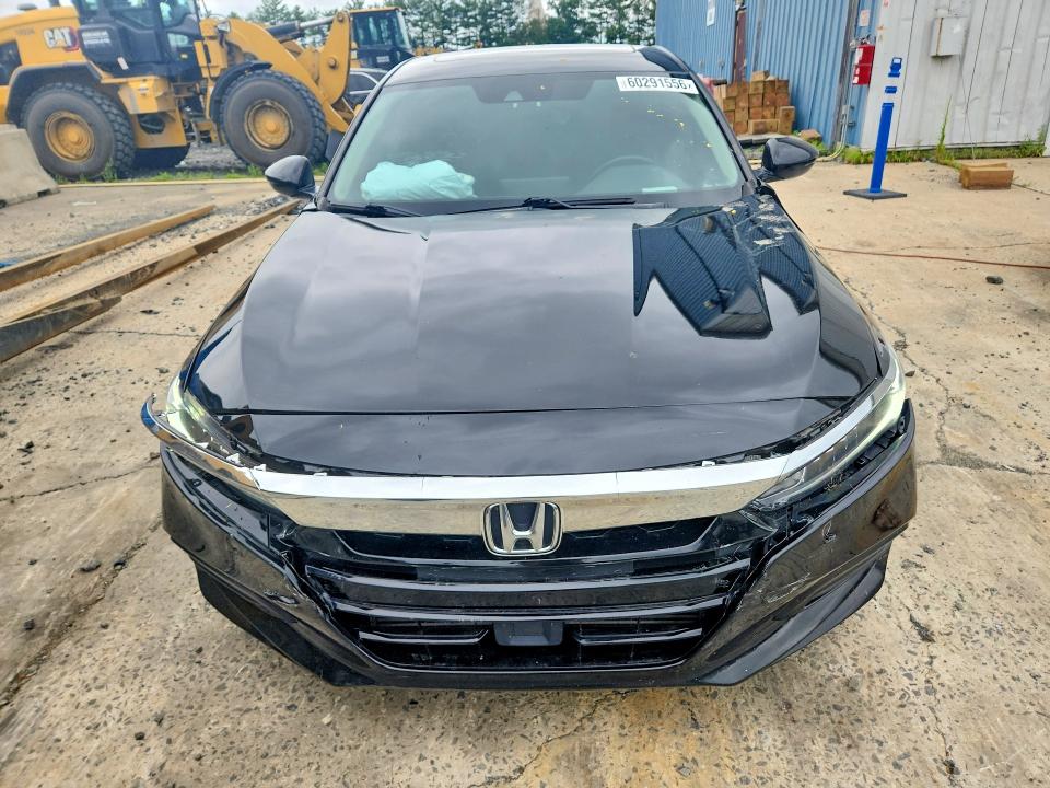 Photo 5 from auction – 2018 HONDA ACCORD with VIN 1HGCV2F60JA013138