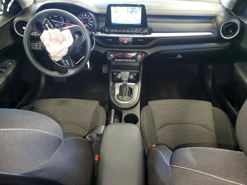 Photo 8 from auction – 2019 KIA FORTE with VIN 3KPF24AD0KE083663