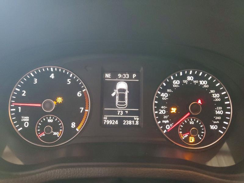 Photo 9 from auction – 2014 VOLKSWAGEN PASSAT with VIN 1VWCT7A3XEC110160