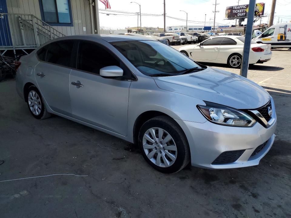 Photo 4 from auction – 2017 NISSAN SENTRA with VIN 3N1AB7AP3HL683350
