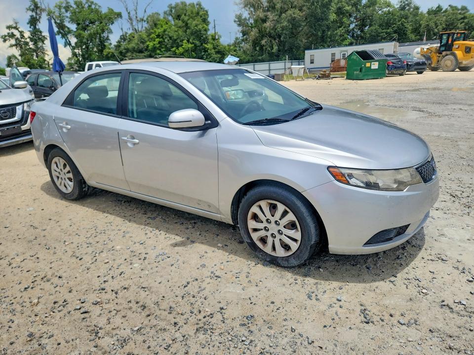 Photo 4 from auction – 2013 KIA FORTE with VIN KNAFU4A25D5695202