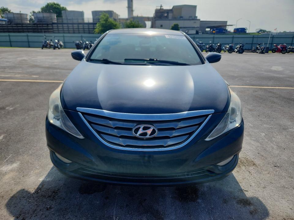 Photo 5 from auction – 2013 HYUNDAI SONATA with VIN 5NPEC4AC8DH788189