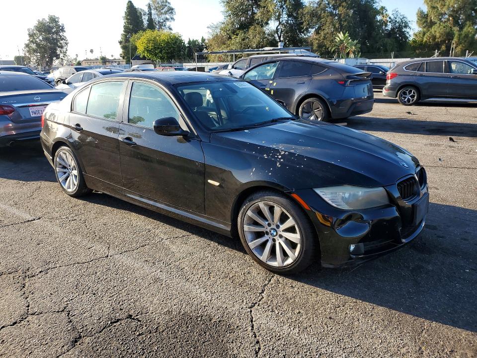 Photo 4 from auction – 2011 BMW 328 with VIN WBAPH5G56BNM76889