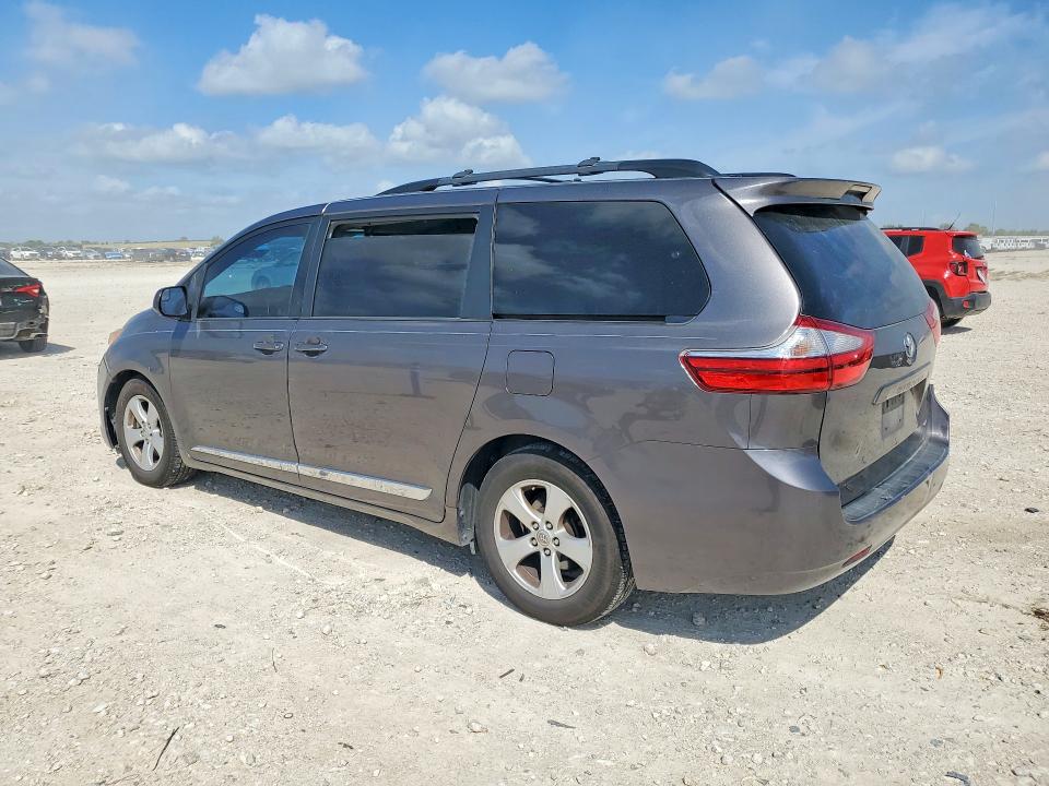 Photo 2 from auction – 2015 TOYOTA SIENNA with VIN 5TDKK3DC4FS568573