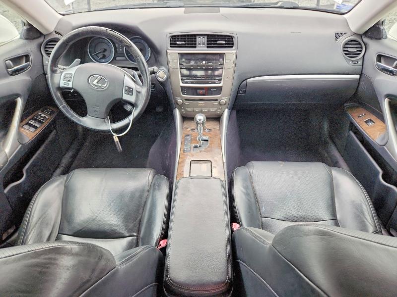 Photo 8 from auction – 2011 LEXUS IS with VIN JTHCF5C25B5046997
