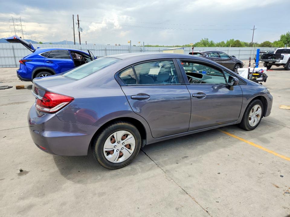Photo 3 from auction – 2015 HONDA CIVIC with VIN 2HGFB2F51FH521270