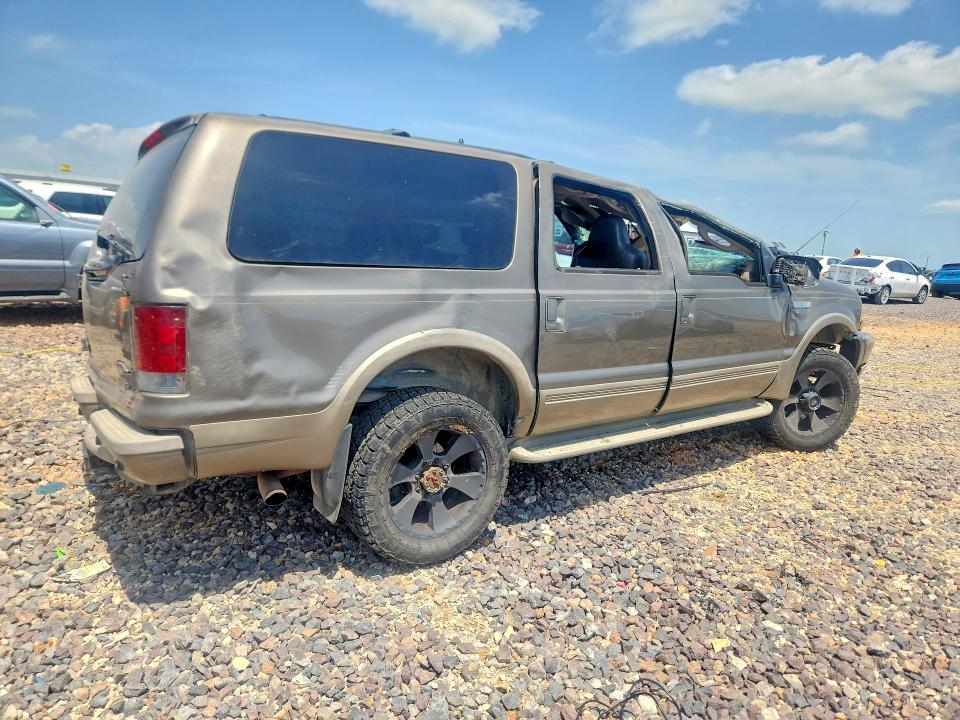Photo 3 from auction – 2003 FORD EXCURSION with VIN 1FMSU45F83EA42517