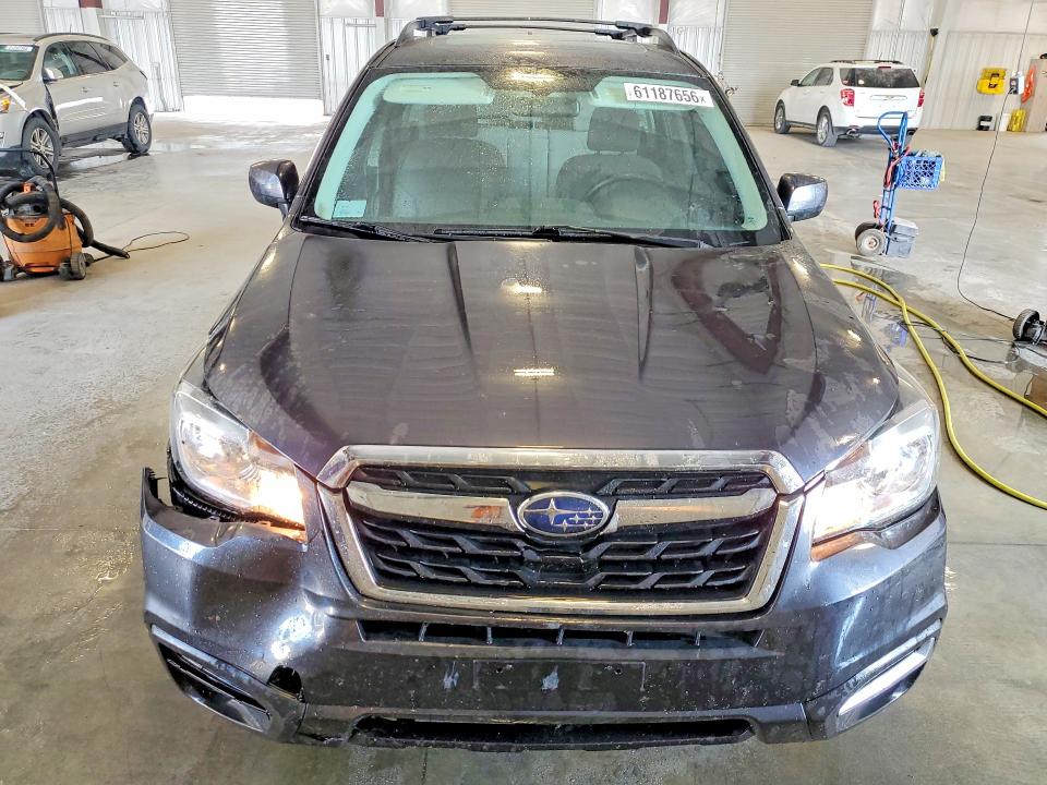 Photo 5 from auction – 2018 SUBARU FORESTER with VIN JF2SJAEC1JG552390