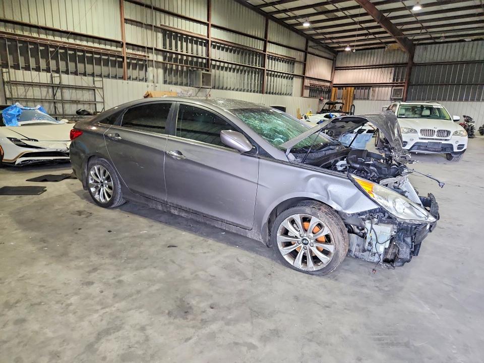 Photo 4 from auction – 2012 HYUNDAI SONATA with VIN 5NPEC4AC4CH418436