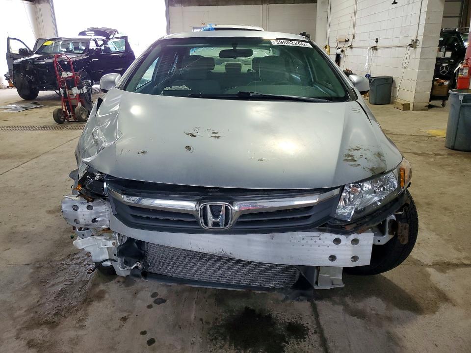 Photo 5 from auction – 2012 HONDA CIVIC with VIN 2HGFB2F59CH334838