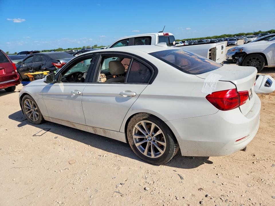 Photo 2 from auction – 2017 BMW 320 with VIN WBA8E1G3XHNU17681