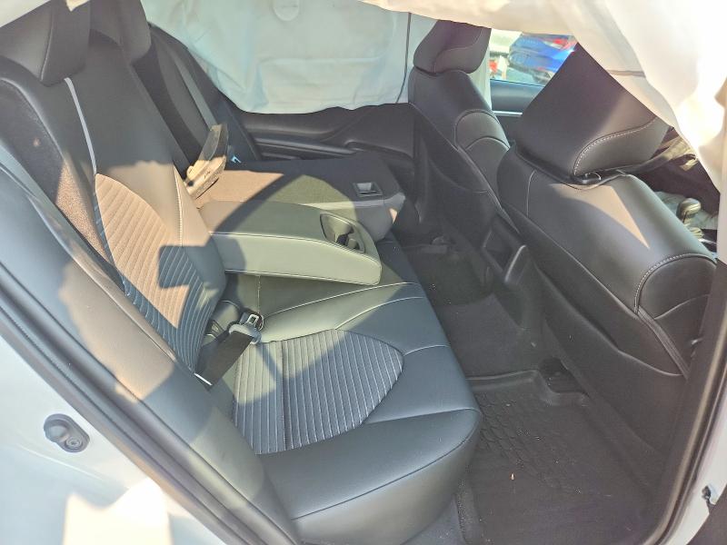 Photo 10 from auction – 2022 TOYOTA CAMRY with VIN 4T1G11AK3NU715786
