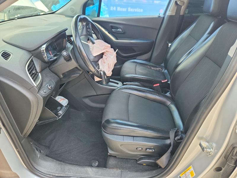 Photo 7 from auction – 2018 CHEVROLET TRAX with VIN 3GNCJPSB3JL415553