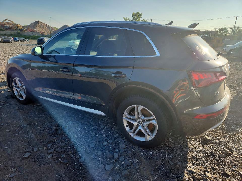 Photo 2 from auction – 2019 AUDI Q5 with VIN WA1ANAFYXK2055422