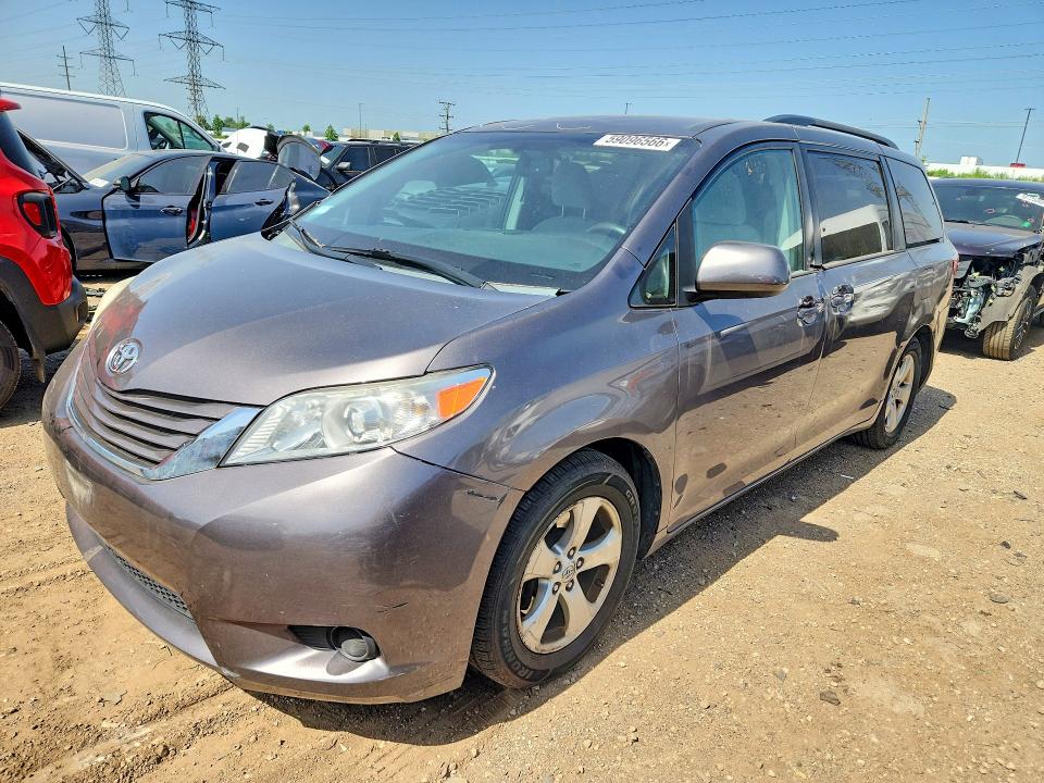 TOYOTA SIENNA 2015 with VIN 5TDKK3DCXFS613015 - Photo from auction