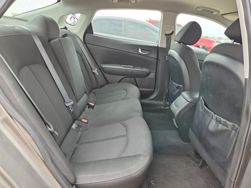 Photo 10 from auction – 2016 KIA OPTIMA with VIN 5XXGT4L39GG116261