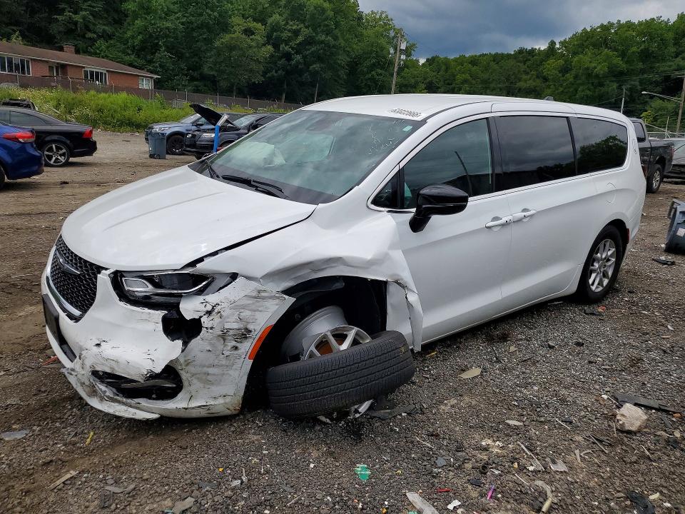 CHRYSLER PACIFICA 2025 with VIN 2C4RC1BG5SR527474 - Photo from auction