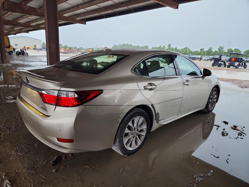 Photo 3 from auction – 2013 LEXUS ES with VIN JTHBW1GG5D2007003
