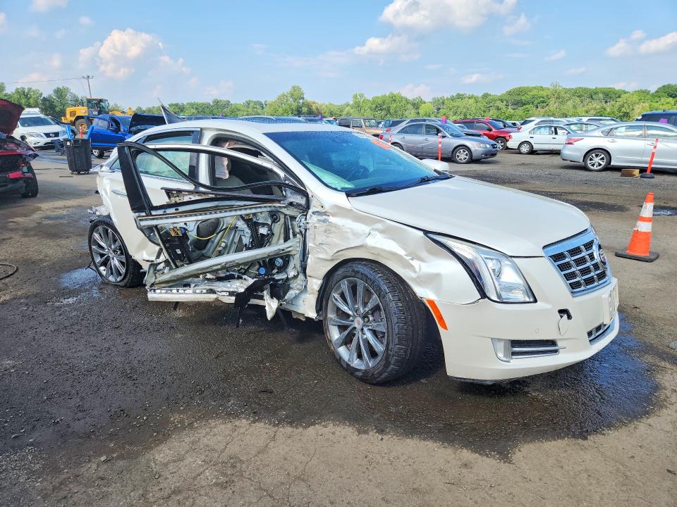 Photo 4 from auction – 2013 CADILLAC XTS with VIN 2G61P5S3XD9242037