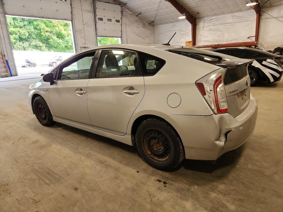 Photo 2 from auction – 2013 TOYOTA PRIUS with VIN JTDKN3DU5D0354210