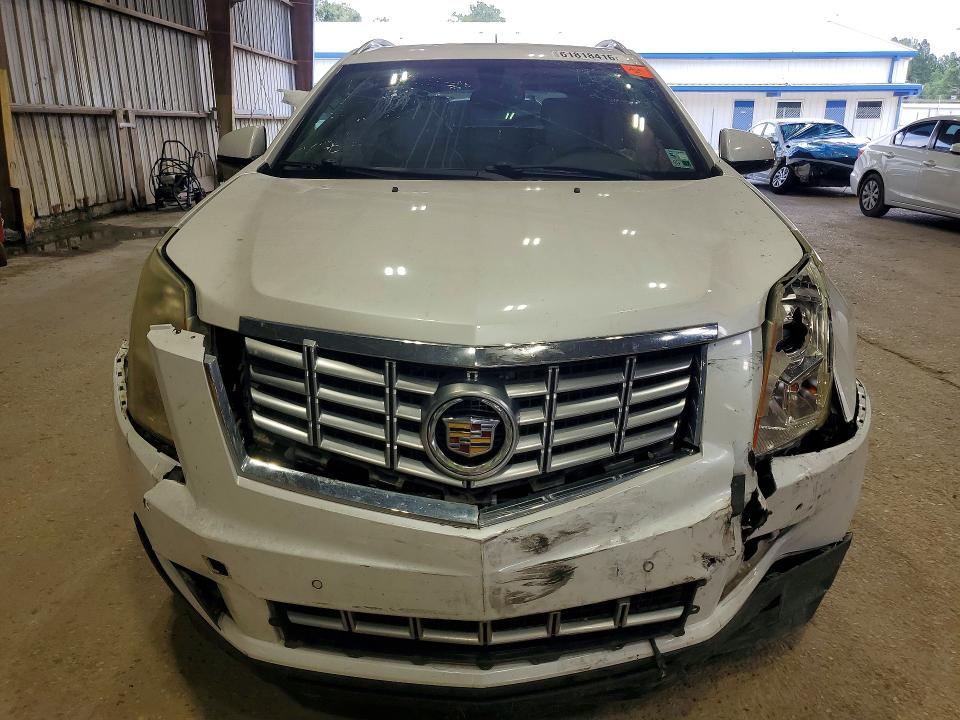 Photo 5 from auction – 2015 CADILLAC SRX with VIN 3GYFNBE35FS568959