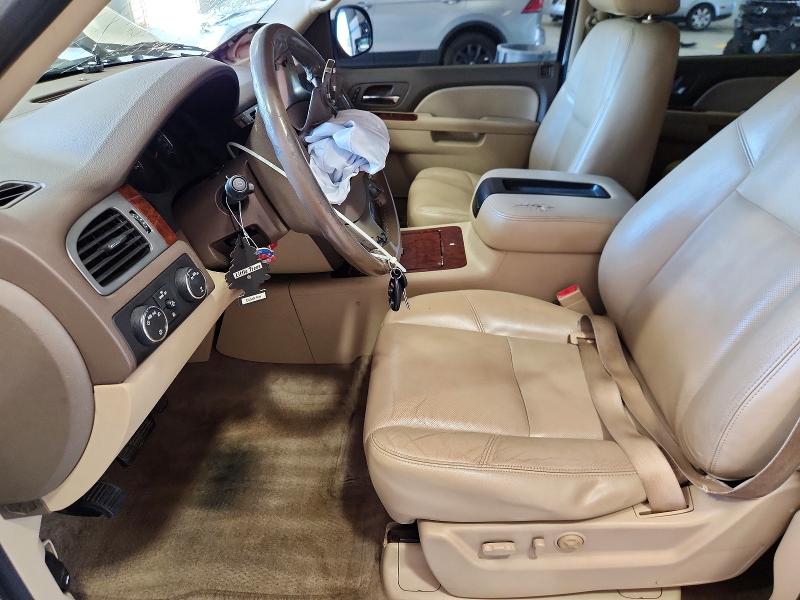 Photo 7 from auction – 2010 CHEVROLET TAHOE with VIN 1GNUKCE06AR105684
