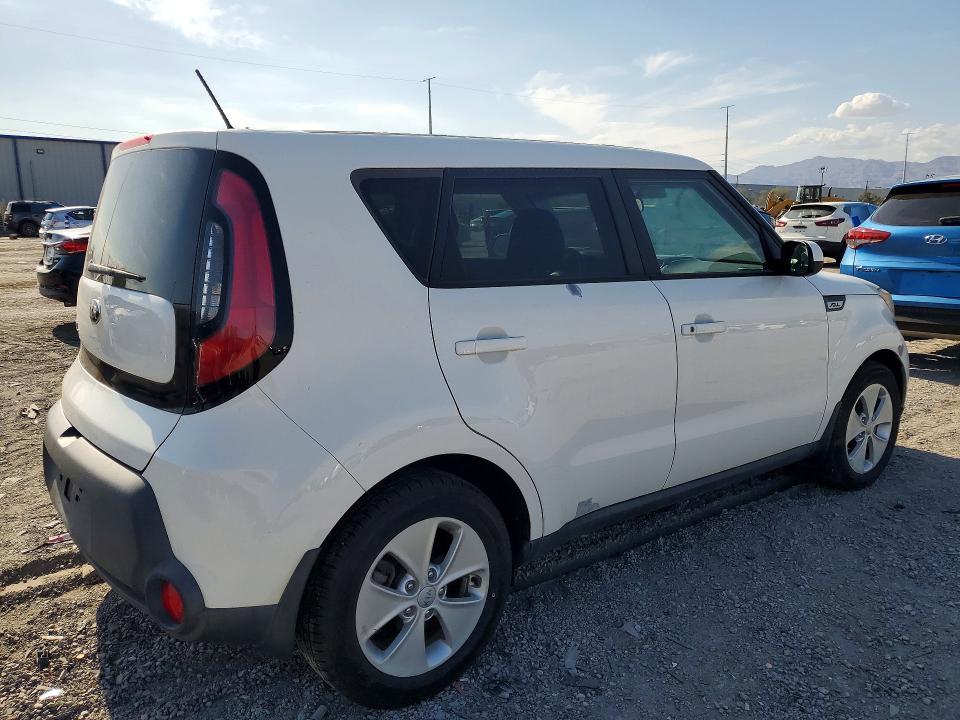 Photo 3 from auction – 2016 KIA SOUL with VIN KNDJN2A23G7239030