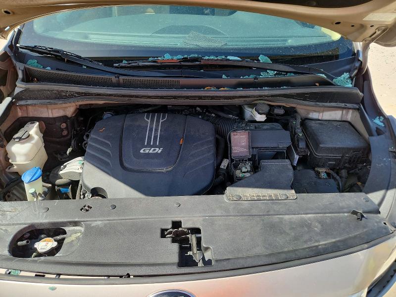 Photo 12 from auction – 2015 KIA SEDONA with VIN KNDMC5C16F6066682