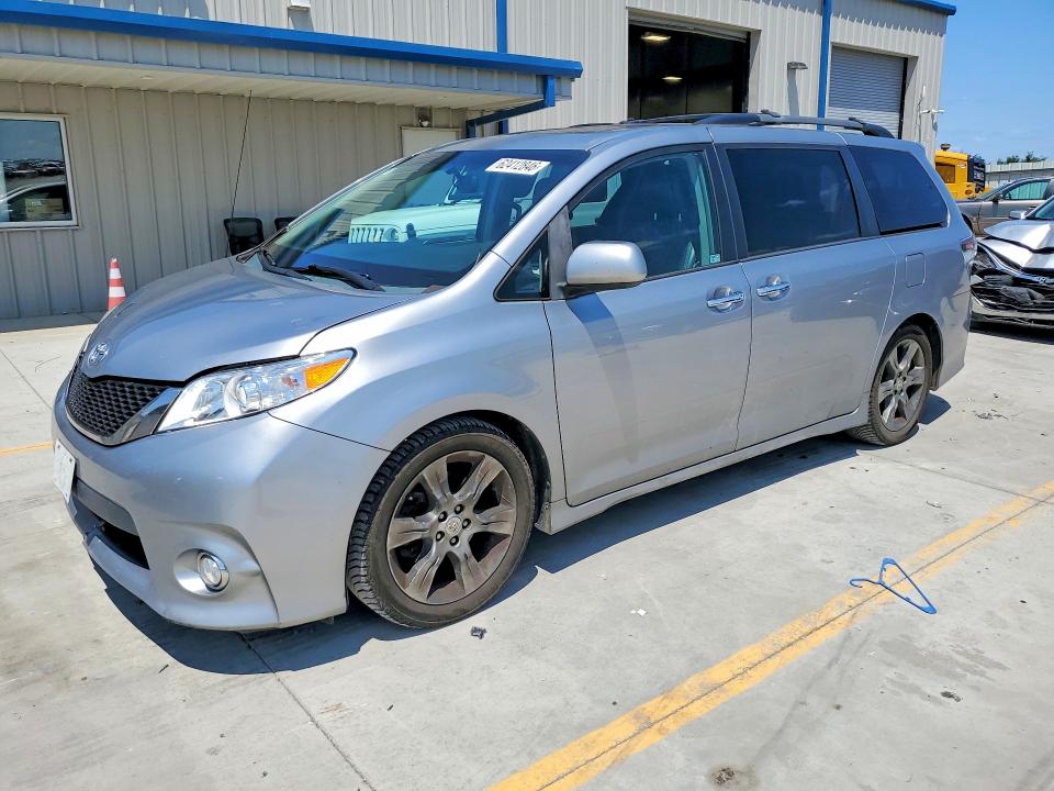 TOYOTA SIENNA 2013 with VIN 5TDXK3DCXDS299708 - Photo from auction