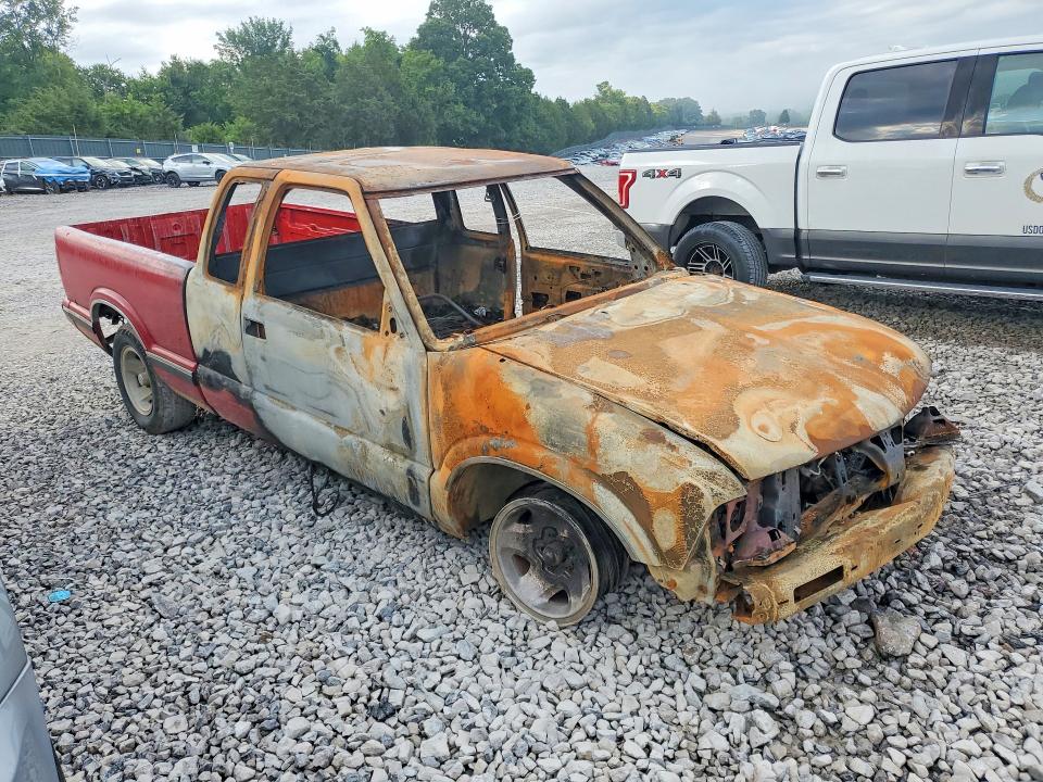 Photo 4 from auction – 1996 CHEVROLET S TRUCK with VIN 1GCCS19X9TK177572
