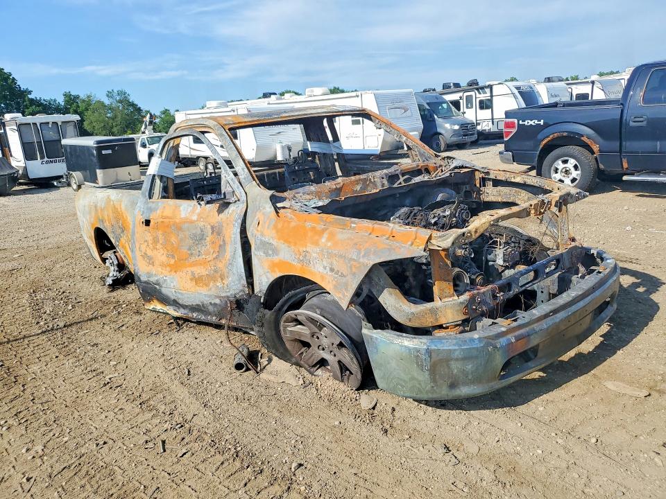 Photo 4 from auction – 2016 RAM 1500 with VIN 3C6JR7ET4GG174415