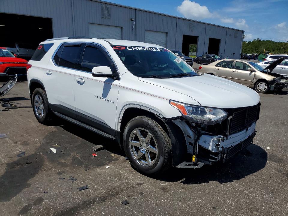 Photo 4 from auction – 2018 CHEVROLET TRAVERSE with VIN 1GNERGKW9JJ187828
