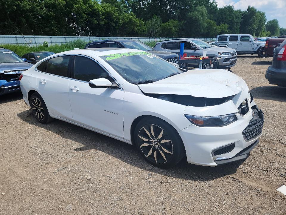 Photo 4 from auction – 2018 CHEVROLET MALIBU with VIN 1G1ZD5ST5JF205014