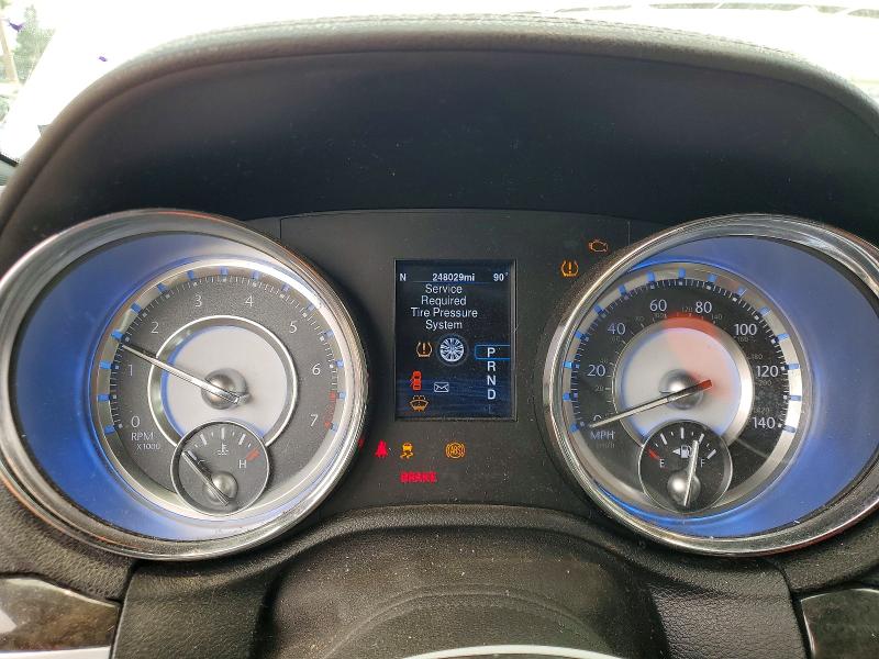 Photo 9 from auction – 2014 CHRYSLER 300C with VIN 2C3CCAEG9EH321140