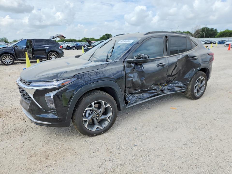 CHEVROLET TRAX 2026 with VIN KL77LHEP5TC128602 - Photo from auction