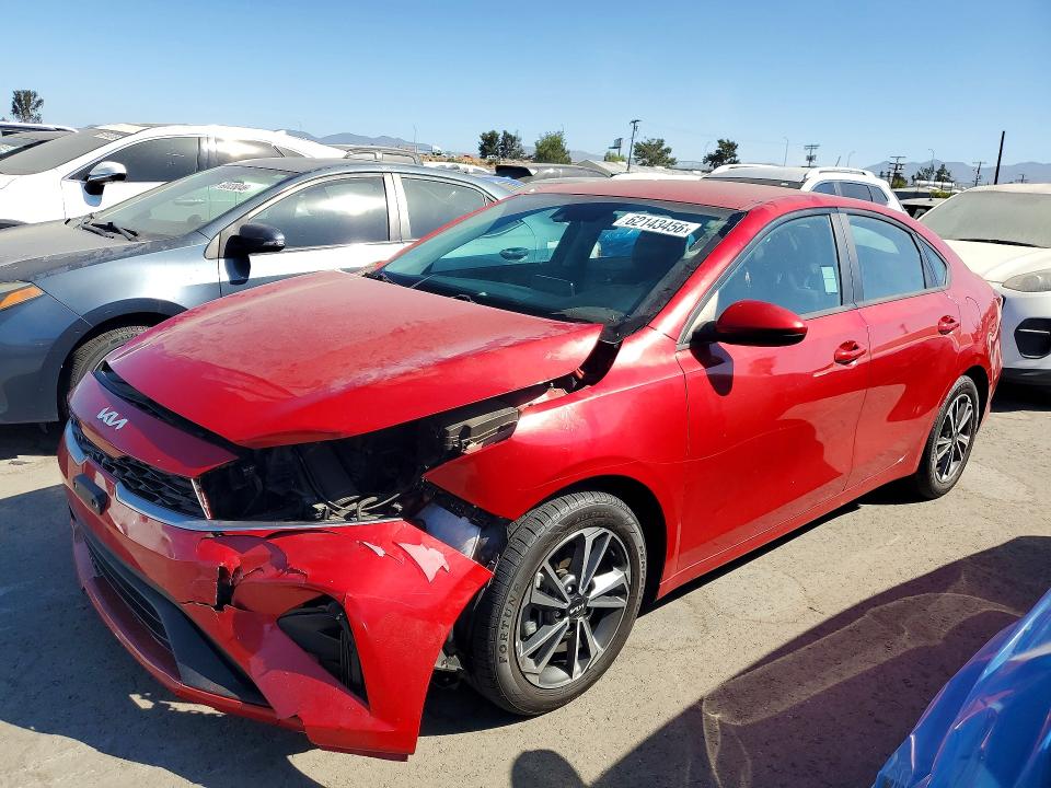 KIA FORTE 2023 with VIN 3KPF24AD6PE565562 - Photo from auction