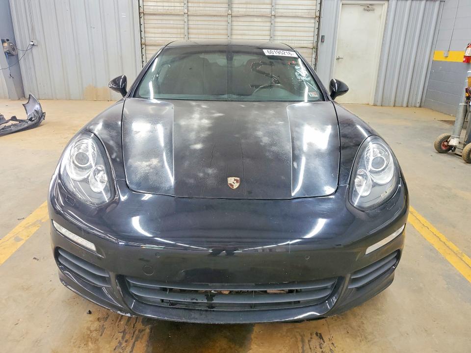 Photo 5 from auction – 2016 PORSCHE PANAMERA with VIN WP0AD2A77GL040584
