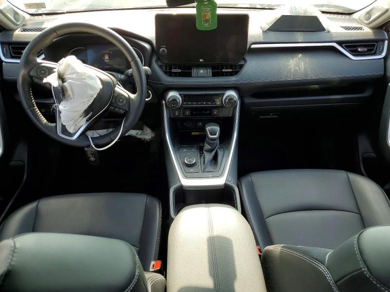 Photo 8 from auction – 2023 TOYOTA RAV4 with VIN JTMB6RFV0PD108569