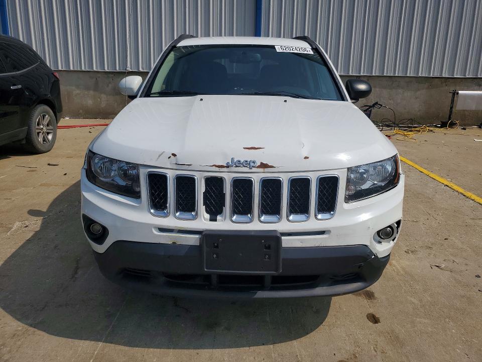 Photo 5 from auction – 2017 JEEP COMPASS with VIN 1C4NJCBB6HD134101