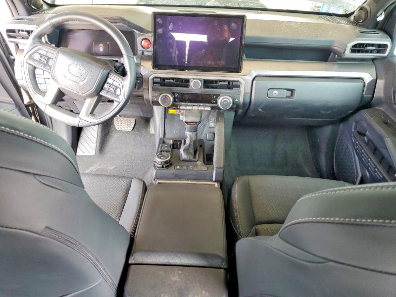 Photo 8 from auction – 2025 TOYOTA 4RUNNER with VIN JTEVA5BR4S5000578