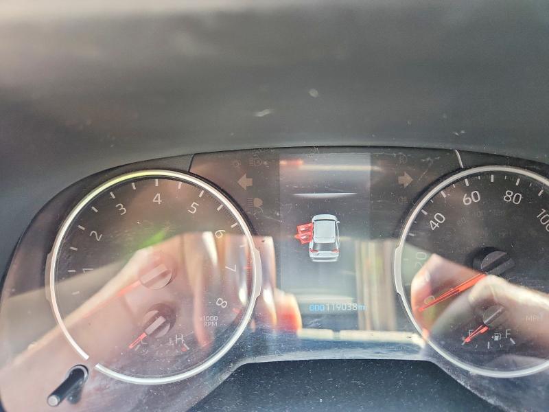 Photo 9 from auction – 2019 TOYOTA RAV4 with VIN JTMC1RFVXKD022990