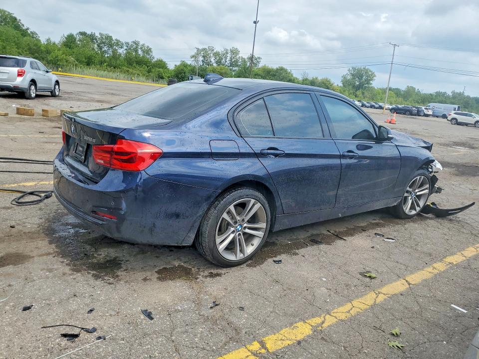 Photo 3 from auction – 2016 BMW 328 with VIN WBA8E5C50GK388562