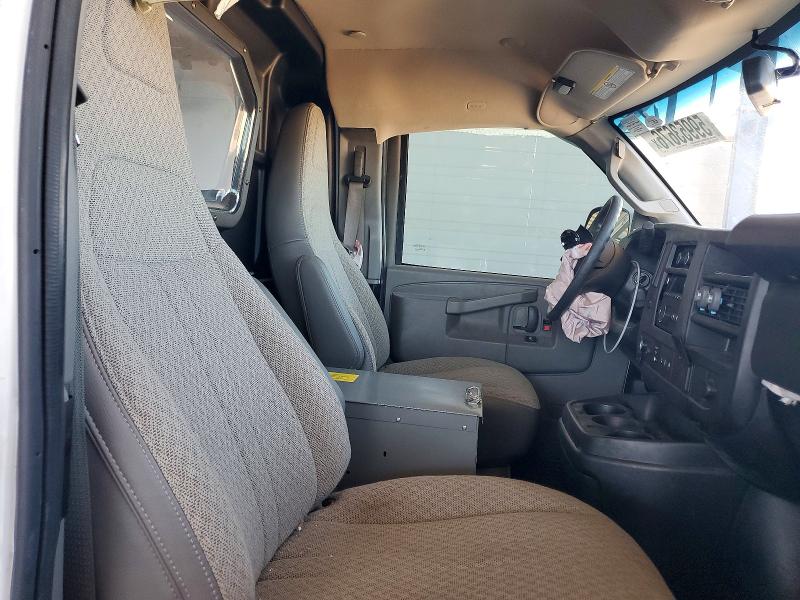 Photo 11 from auction – 2024 GMC SAVANA with VIN 1GTW7BF77R1103574