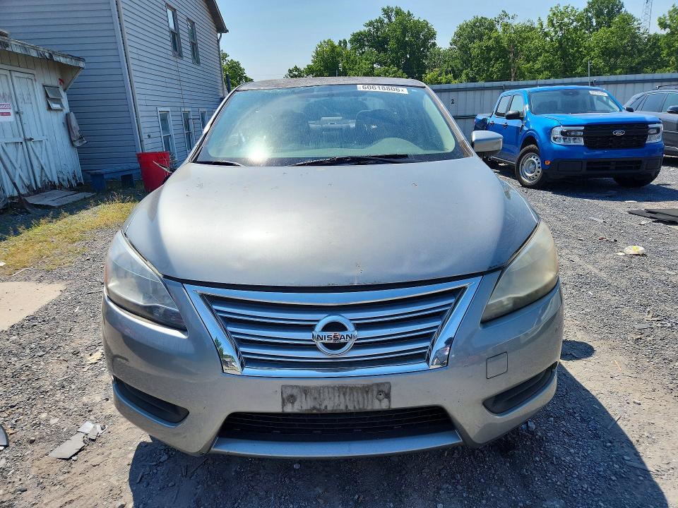 Foto 5 de la subasta – 2014 NISSAN SENTRA con VIN 3N1AB7AP1EY224039
